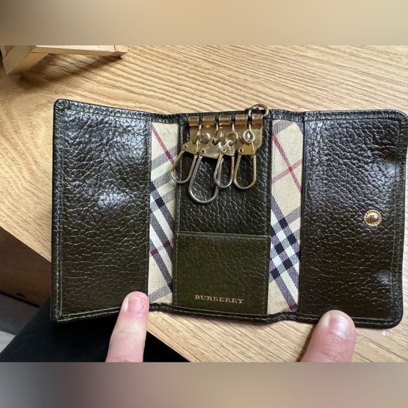 🎉BURBERRY KEY CASE🎉 - Picture 4 of 6